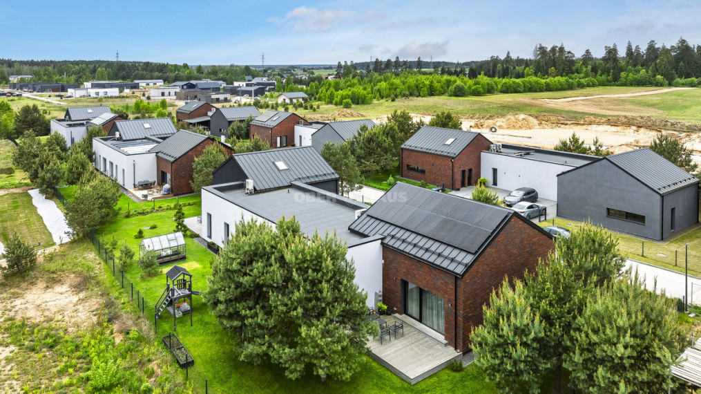 Parduodamas namas Veisiejų g., Trakų Vokė, Vilniaus m., Vilniaus m. sav., 132 m2 ploto, 1 aukštai 2