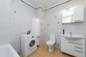 Parduodamas butas Vėtrungių g., Fabijoniškės, Vilniaus m., Vilniaus m. sav., 42 m2 ploto, 1 kambariai 21