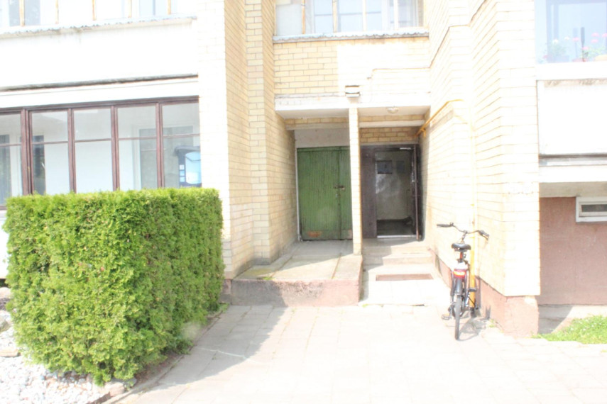 Parduodamas butas Radviliškio g., Centras, Panevėžio m., Panevėžio m. sav., 36.00 m² ploto 1 kambarys 2