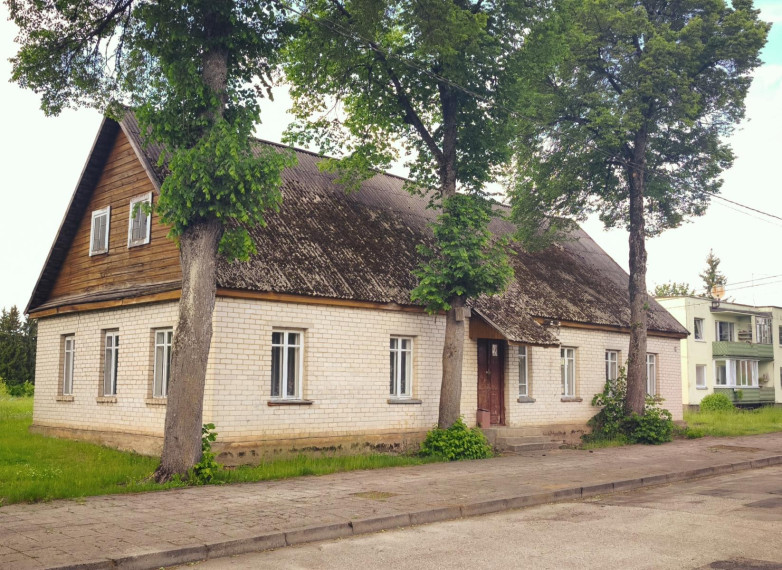 Parduodamas namas Salako mstl., Zarasų r. sav., 219.00 m² ploto 7 kambariai 3