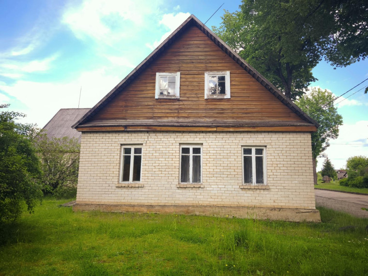 Parduodamas namas Salako mstl., Zarasų r. sav., 219.00 m² ploto 7 kambariai 4