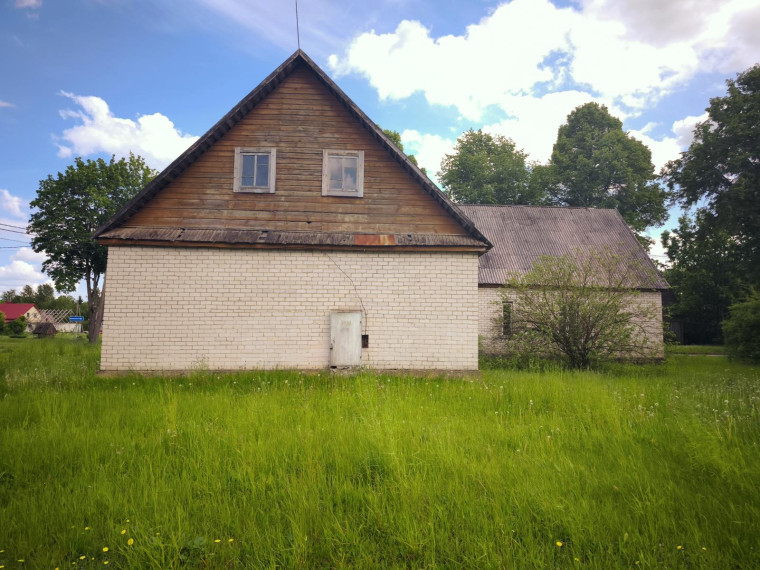 Parduodamas namas Salako mstl., Zarasų r. sav., 219.00 m² ploto 7 kambariai 6
