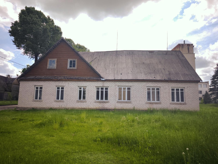 Parduodamas namas Salako mstl., Zarasų r. sav., 219.00 m² ploto 7 kambariai 8