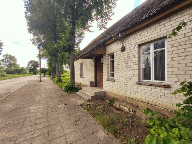 Parduodamas namas Salako mstl., Zarasų r. sav., 219.00 m² ploto 7 kambariai 10