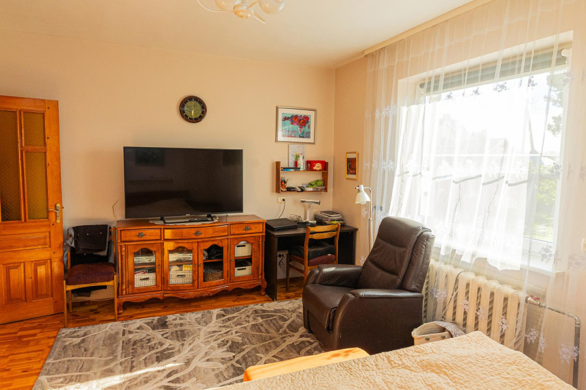 Parduodamas namas V. Krėvės g., Miklusėnų k., Alytaus r. sav., 378.80 m² ploto 7 kambariai 17