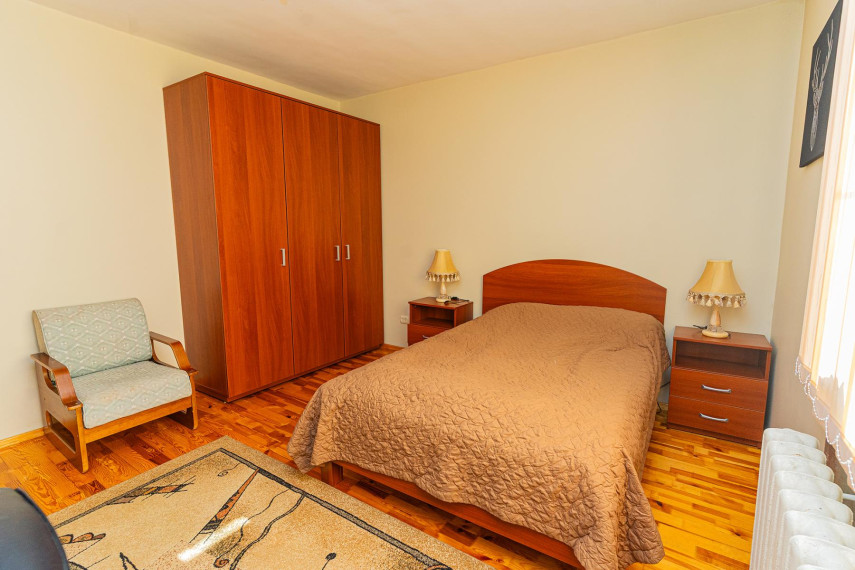Parduodamas namas V. Krėvės g., Miklusėnų k., Alytaus r. sav., 378.80 m² ploto 7 kambariai 19