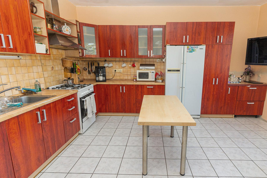 Parduodamas namas V. Krėvės g., Miklusėnų k., Alytaus r. sav., 378.80 m² ploto 7 kambariai 25