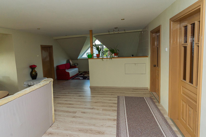 Parduodamas namas V. Krėvės g., Miklusėnų k., Alytaus r. sav., 378.80 m² ploto 7 kambariai 35