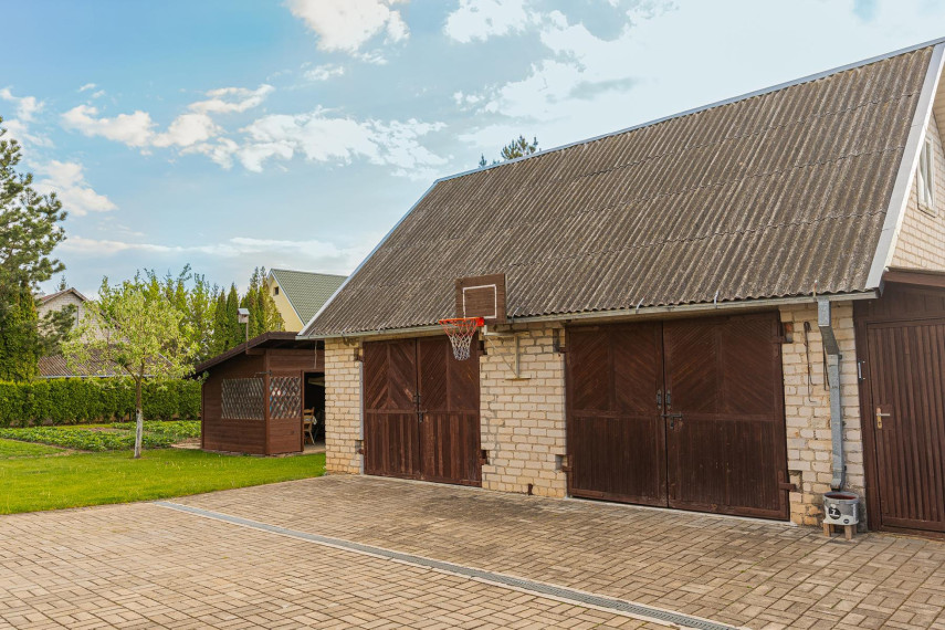 Parduodamas namas V. Krėvės g., Miklusėnų k., Alytaus r. sav., 378.80 m² ploto 7 kambariai 9