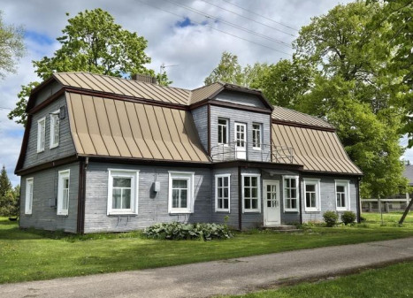 Parduodamas namas Dvaro g., Jasiuliškio k., Ukmergės r. sav., 228.07 m² ploto 5 kambariai