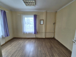 Parduodamas namas Dvaro g., Jasiuliškio k., Ukmergės r. sav., 228.07 m² ploto 5 kambariai 12