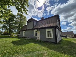 Parduodamas namas Dvaro g., Jasiuliškio k., Ukmergės r. sav., 228.07 m² ploto 5 kambariai 3