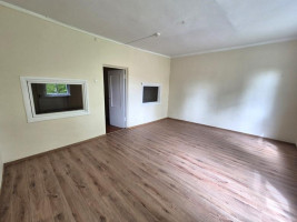 Parduodamas namas Dvaro g., Jasiuliškio k., Ukmergės r. sav., 228.07 m² ploto 5 kambariai 32