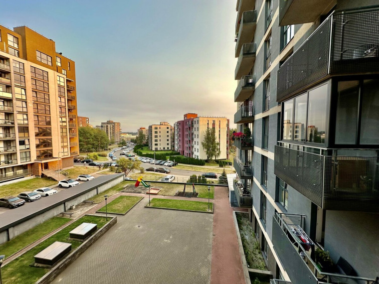 Nuomojamas butas Bajorų kelias, Visoriai, Vilniaus m., Vilniaus m. sav., 80 m2 ploto, 3 kambariai 6