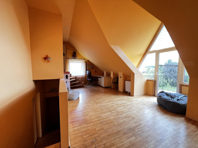 Parduodamas namas Adomo Mickevičiaus g., Buiniškių k., Vilniaus r. sav., 203.05 m² ploto 5 kambariai 4