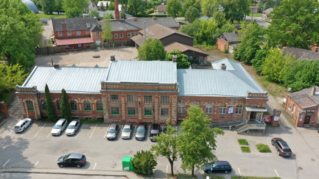 Parduodamos administracinės, gamybinės, kitos paskirties, maitinimo, paslaugų, prekybos, sandėliavimo patalpos Vytauto g., Vilkaviškio m., Vilkaviškio r. sav., 1847 m2 ploto 1