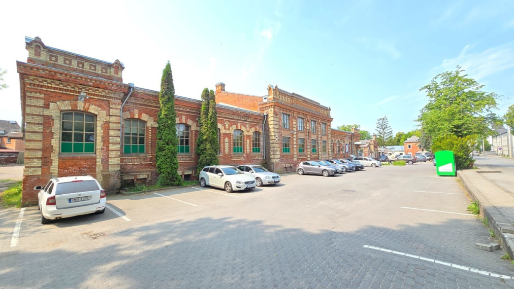 Parduodamos administracinės, gamybinės, kitos paskirties, maitinimo, paslaugų, prekybos, sandėliavimo patalpos Vytauto g., Vilkaviškio m., Vilkaviškio r. sav., 1847 m2 ploto 5