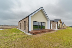 Parduodamas namas Kauno r. sav., Stanaičių k., Bazilikų g., 92.24 m2 ploto, 1 aukštai 2