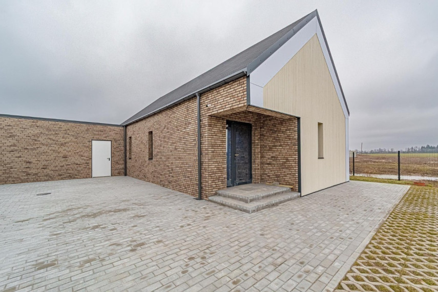 Parduodamas namas Kauno r. sav., Stanaičių k., Bazilikų g., 92.24 m2 ploto, 1 aukštai 3