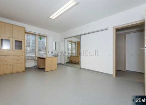 Parduodamos administracinės, paslaugų, prekybos patalpos S. Konarskio g., Naujamiestis, Vilniaus m., Vilniaus m. sav., 80.16 m2 ploto