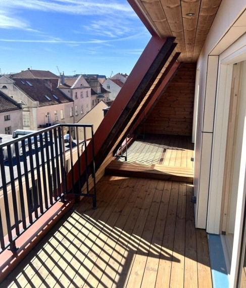 Parduodamas butas Klaipėdos apskritis, Klaipėda, Senamiestis, Tiltų g., 95 m2 ploto, 3 kambariai 5