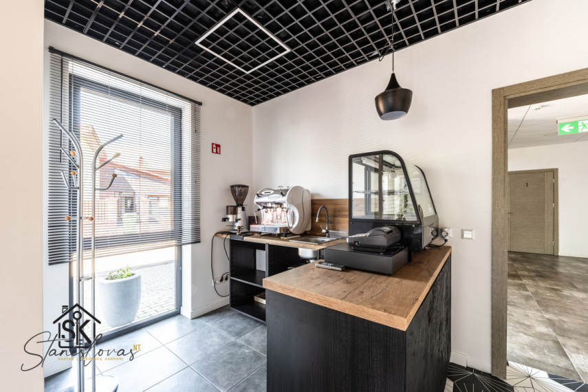 PARDUODAMAS PILNAI ĮRENGTAS PASTATAS SU 6 APARTAMENTAIS IR KAVINE – ŠILALĖJE, VASARIO 16-OSIOS G. 4 8