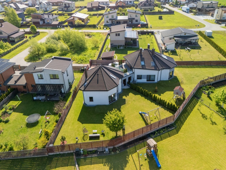 Parduodamas namas Švepelių g., Budrikų k., Klaipėdos r. sav., 132.76 m2 ploto, 2 aukštai 32