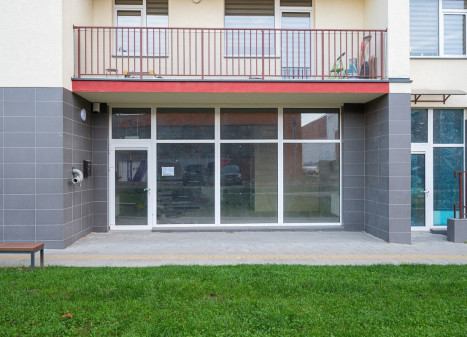 Parduodamos administracinės, paslaugų, prekybos patalpos Rygos g., Justiniškės, Vilniaus m., Vilniaus m. sav., 108 m2 ploto