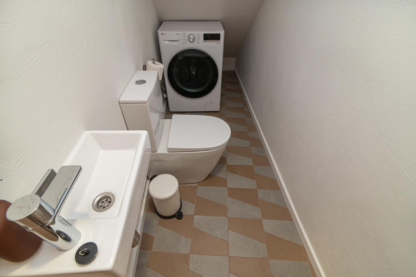 Nuomojamas butas Šv. Dvasios g., Senamiestis, Vilniaus m., Vilniaus m. sav., 39.52 m² ploto 2 kambariai 4