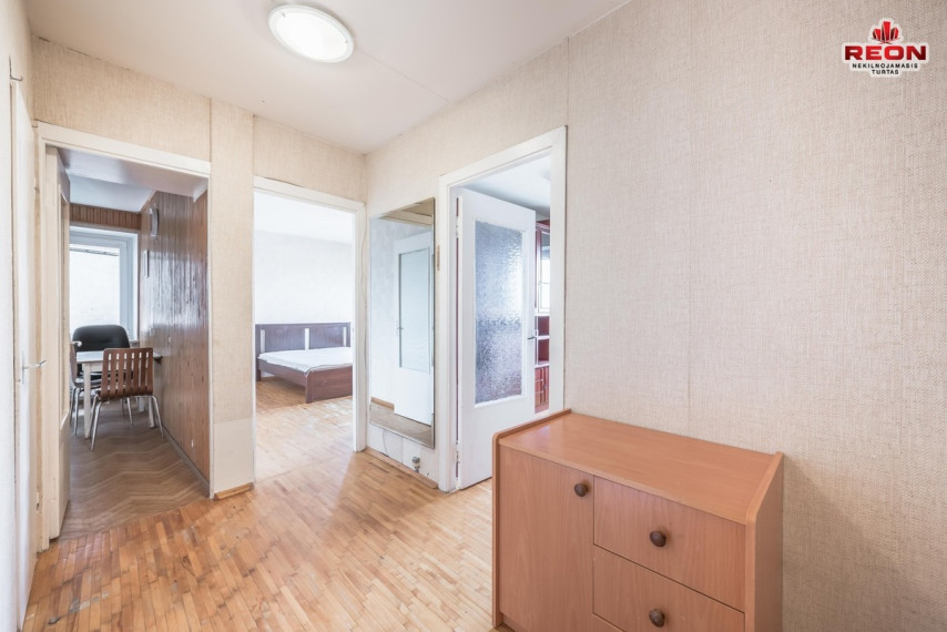 Parduodamas butas Čiobiškio g., Šeškinė, Vilniaus m., Vilniaus m. sav., 52 m2 ploto, 2 kambariai 6