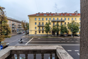 Nuomojamas butas Švitrigailos g., Senamiestis, Vilniaus m., Vilniaus m. sav., 20 m2 ploto, 1 kambariai 10