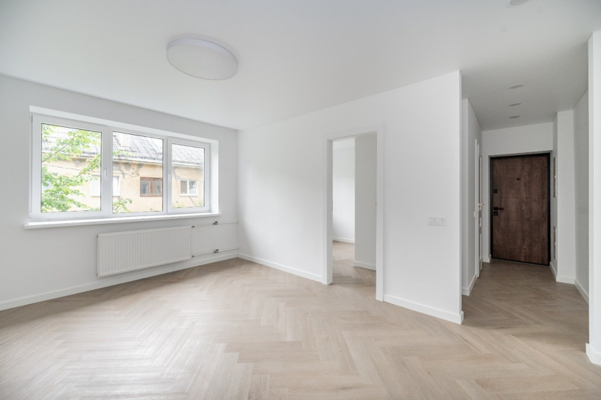 Parduodamas butas Telšių g., Naujininkai, Vilniaus m., Vilniaus m. sav., 42 m2 ploto, 3 kambariai 1