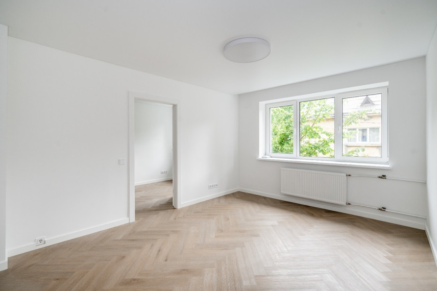 Parduodamas butas Telšių g., Naujininkai, Vilniaus m., Vilniaus m. sav., 42 m2 ploto, 3 kambariai 2
