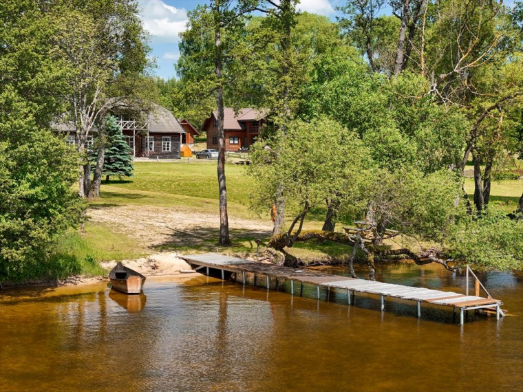 Parduodamas namas Vaišniūnų k., Ignalinos r. sav., 182.00 m² ploto 7 kambariai 3
