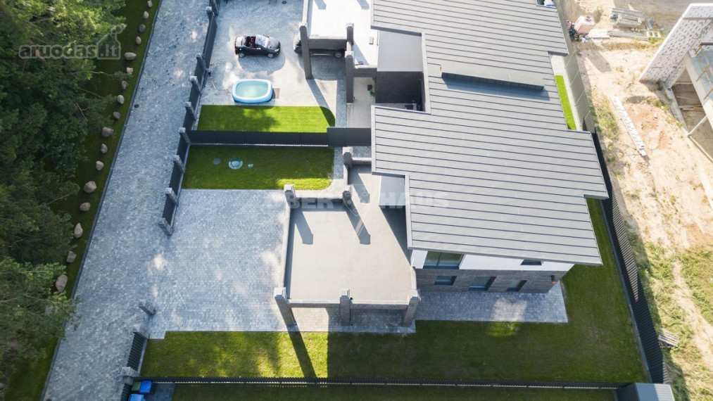 Parduodamas namas Rasos g., Žuvininkų k., Šiaulių r. sav., 160 m2 ploto, 2 aukštai 6