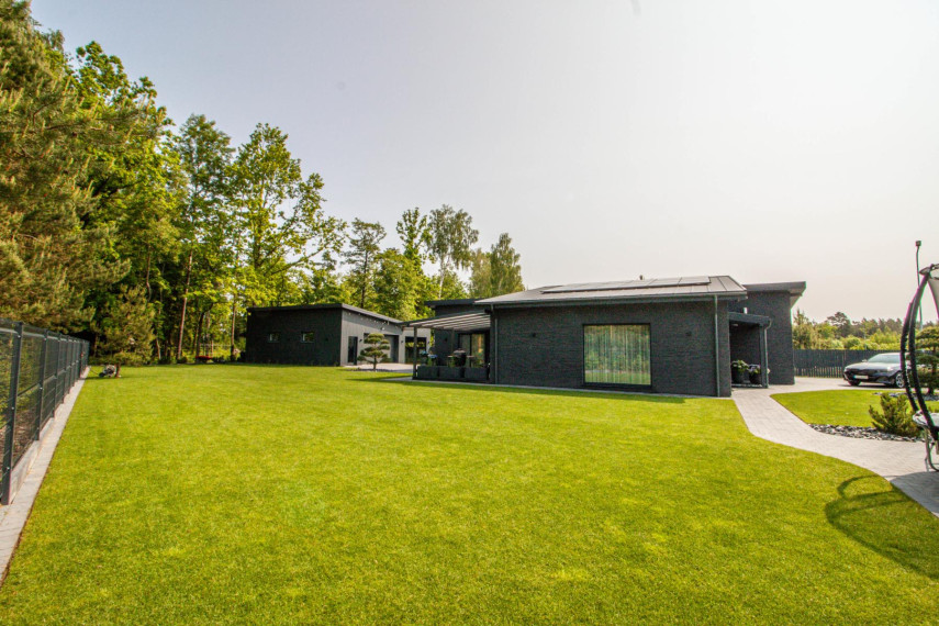 Parduodamas namas Miglės g., Paežerio I k., Panevėžio r. sav., 140.87 m² ploto 4 kambariai 8