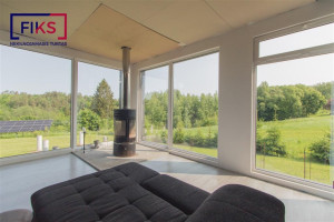 Parduodamas namas Užvingių g., Riogliškių k., Kauno r. sav., 253.12 m² ploto 4 kambariai 1