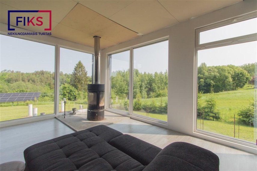 Parduodamas namas Užvingių g., Riogliškių k., Kauno r. sav., 253.12 m² ploto 4 kambariai 1