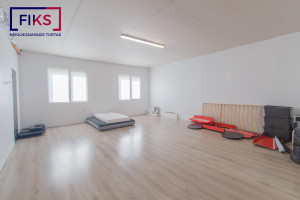 Parduodamas namas Užvingių g., Riogliškių k., Kauno r. sav., 253.12 m² ploto 4 kambariai 23