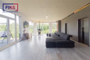 Parduodamas namas Užvingių g., Riogliškių k., Kauno r. sav., 253.12 m² ploto 4 kambariai 7