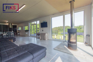 Parduodamas namas Užvingių g., Riogliškių k., Kauno r. sav., 253.12 m² ploto 4 kambariai 8