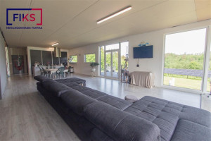 Parduodamas namas Užvingių g., Riogliškių k., Kauno r. sav., 253.12 m² ploto 4 kambariai 9