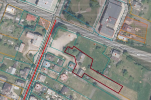 PARDUODAMAS REKONSTRUOTINAS MEDINIS 105.89 KV. M. NAMAS 18 ARŲ SKLYPE KREKENAVOS MIESTELIO CENTRE 20