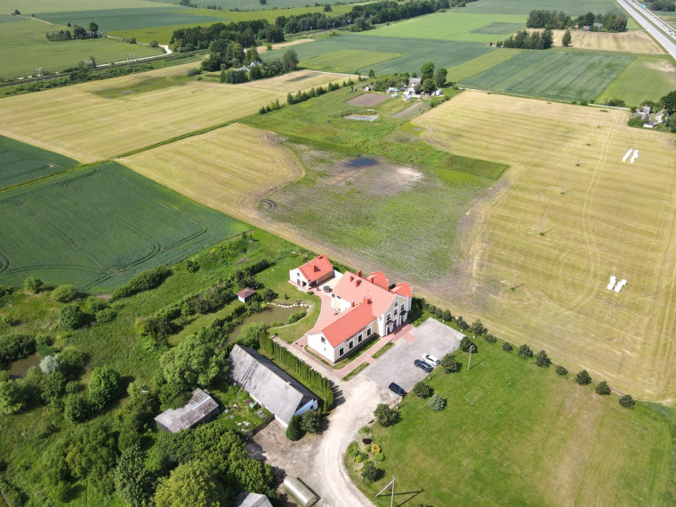 Parduodamas namas Plento g., Kuzavinių k., Šiaulių r. sav., 579.51 m² ploto 8 kambariai 5