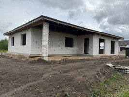 Parduodamas namas Genupio g., Raizgių k., Šiaulių r. sav., 154 m2 ploto, 1 aukštai 3