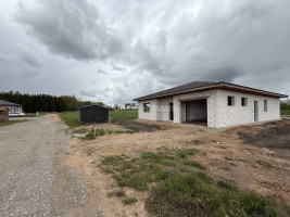 Parduodamas namas Genupio g., Raizgių k., Šiaulių r. sav., 154 m2 ploto, 1 aukštai 5