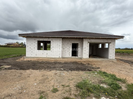 Parduodamas namas Genupio g., Raizgių k., Šiaulių r. sav., 154 m2 ploto, 1 aukštai 6