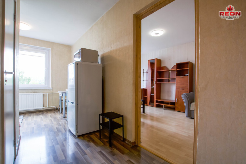 Nuomojamas butas Žirmūnų g., Žirmūnai, Vilniaus m., Vilniaus m. sav., 33 m2 ploto, 1 kambariai 4