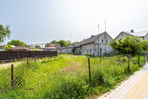 PARDUODAMAS 2 KAMBARIŲ BUTAS ŠILUTĖJE, SODŲ G. 12 25
