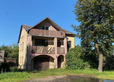 Parduodamas namas Žemaitės g., Centras, Šiaulių m., Šiaulių m. sav., 187 m2 ploto, 2 aukštai